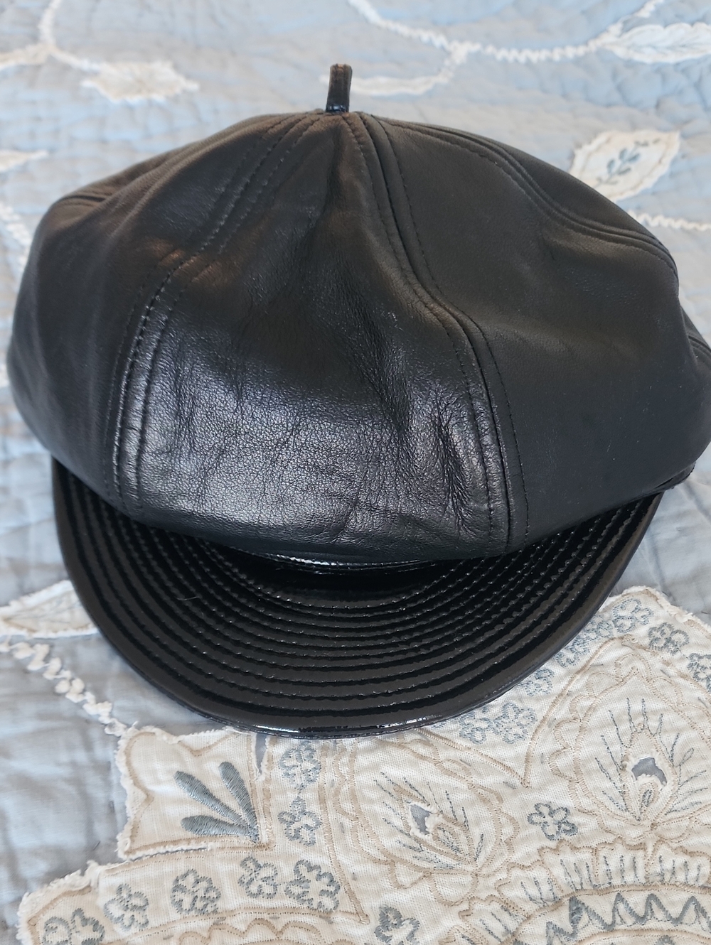 Kōkin New York Black Patent Newsboy Cap